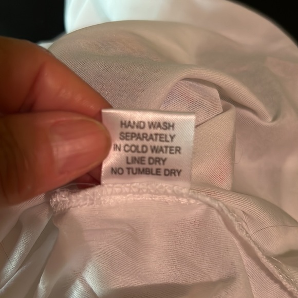 Chic Connection White Dress W/Multi color Embroidery, Womens S/P pre owned - Picture 7 of 9